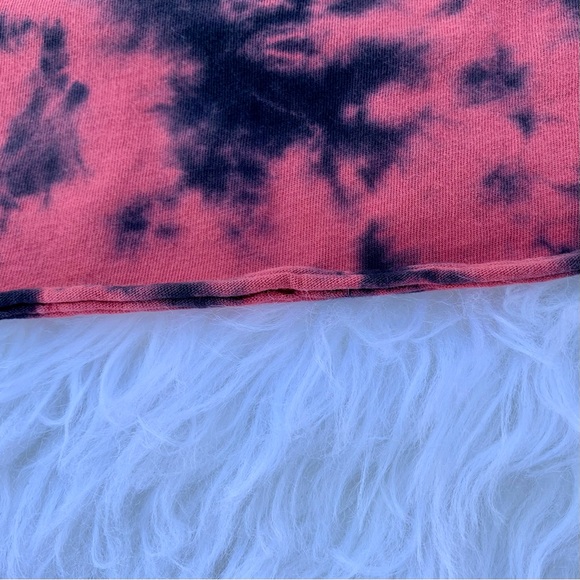 torrid Friday The 13th Crew Neck Tee Tie-Dye Red Black Horror Jason Vorhees Tee - Picture 14 of 16